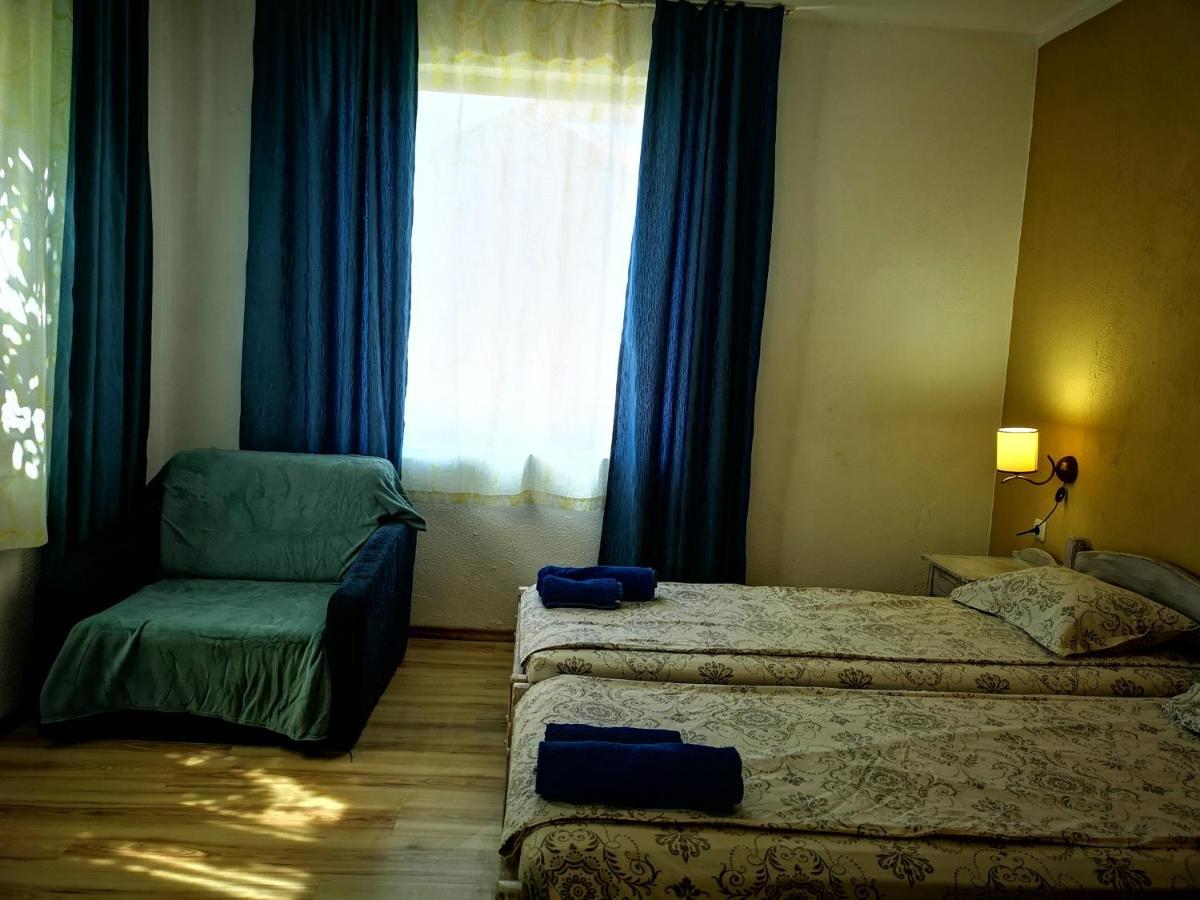 Paunovi Guest House Primorsko Exterior photo