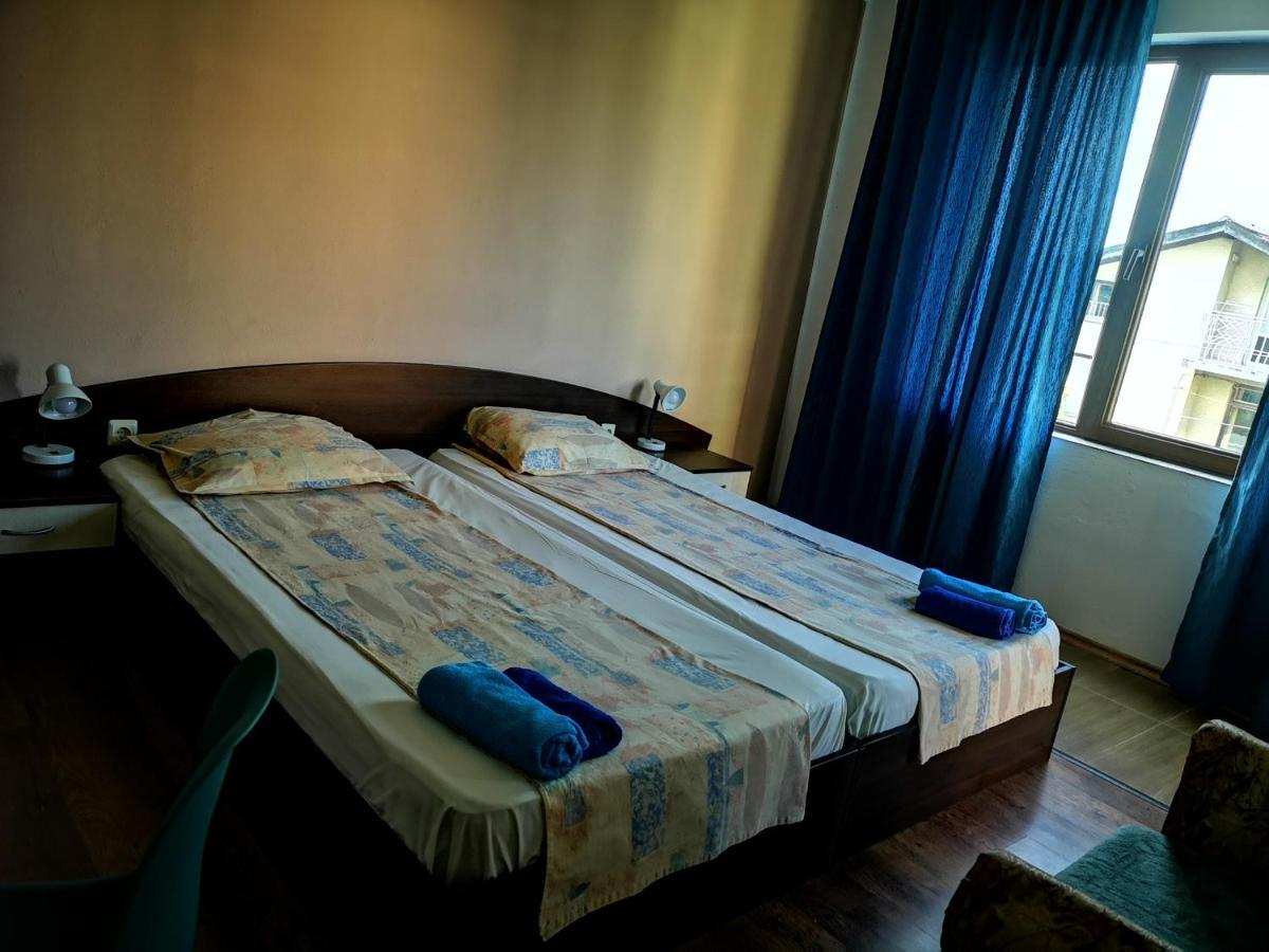 Paunovi Guest House Primorsko Exterior photo